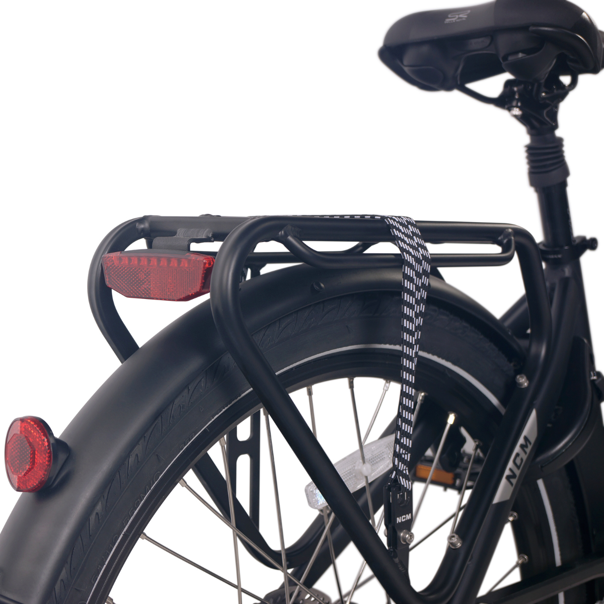 NCM T7S Step Thru Trekking E-Bike, 250W, 48V 19Ah 912Wh Battery 26"