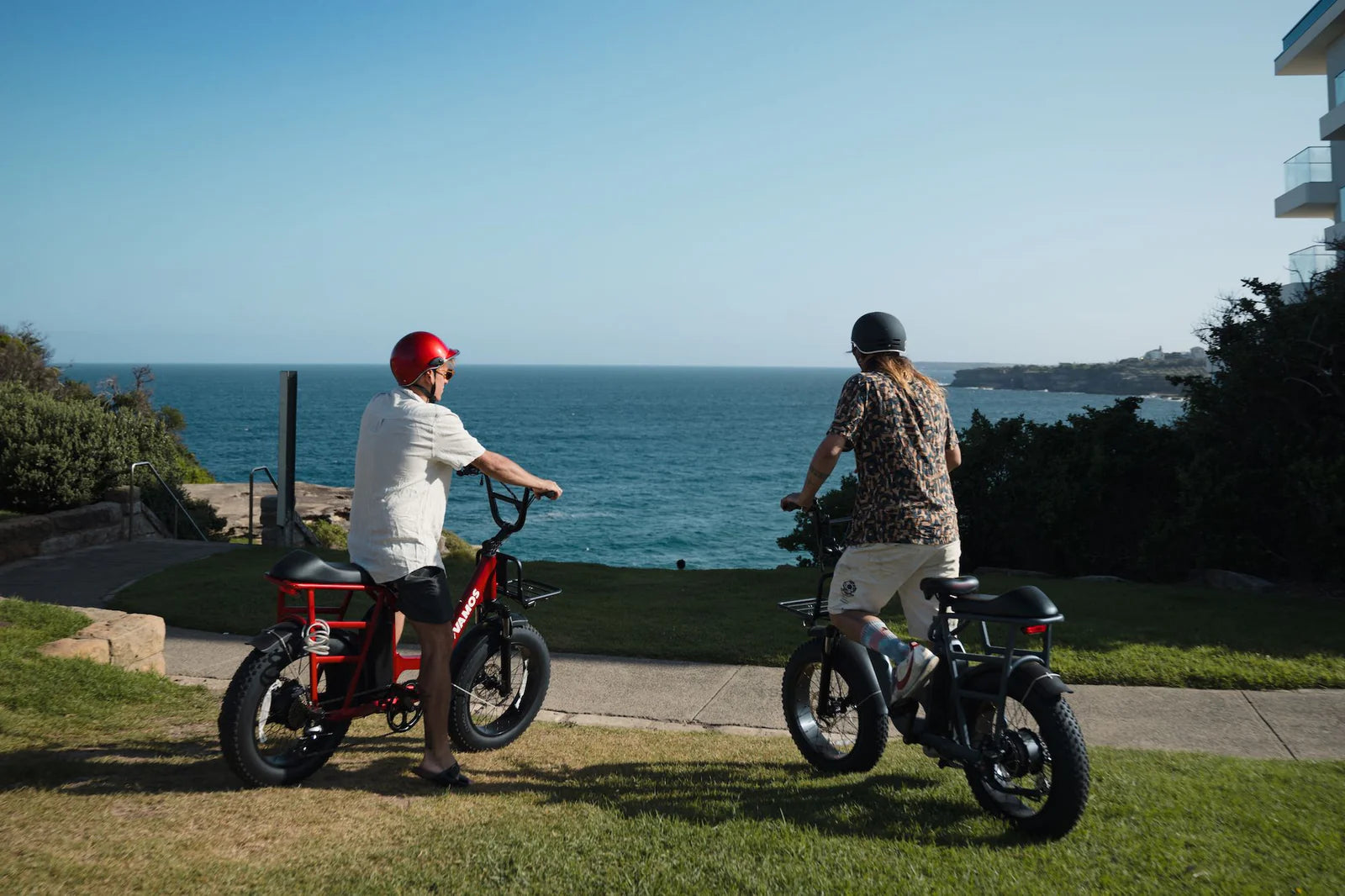 Vamos Amigo 2024 Compact Cargo E-Bike