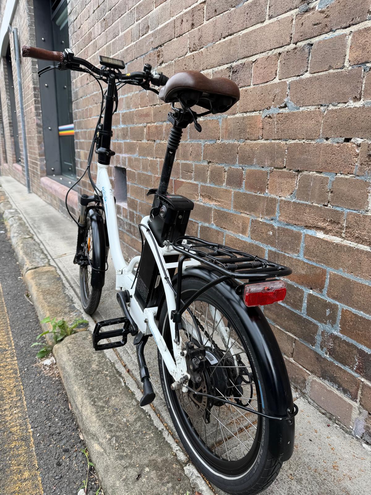 NCM Paris+ Folding E-Bike (Second-Hand) - 250W, 36V 19Ah 684Wh